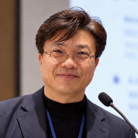 Portrait of J. Jay Han, Ph.D..